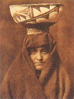 Eine Zuni-Frau